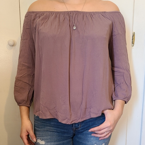 Off shoulders top - Picture 1 of 2